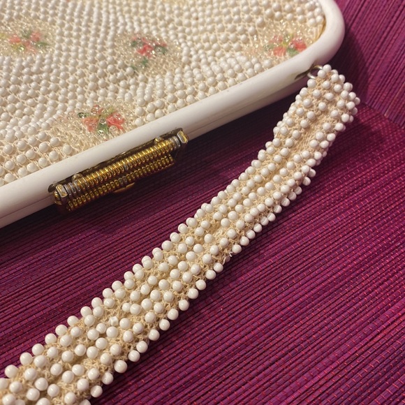 Beaded Floral Handbag Purse - Picture 14 of 15